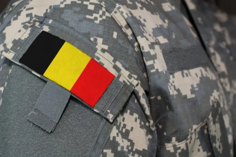 Toelatingsvoorwaarden Belgisch leger: leeftijd, diploma en nationaliteit